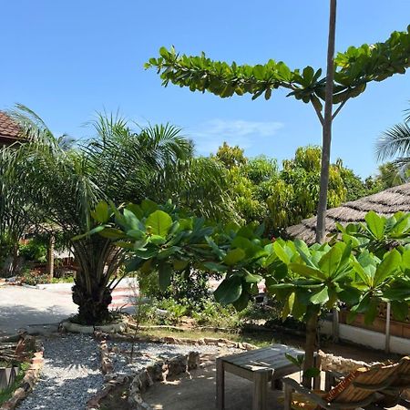African Treasure Beach Resort Kokrobite Extérieur photo