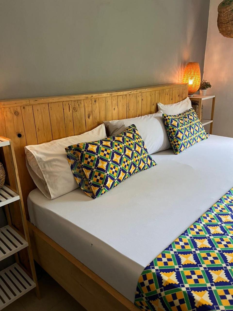 African Treasure Beach Resort Kokrobite Extérieur photo