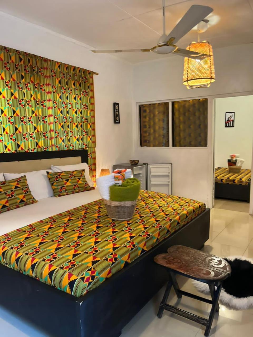 African Treasure Beach Resort Kokrobite Extérieur photo